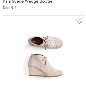 Never worn Tom's kate suede wedge boots